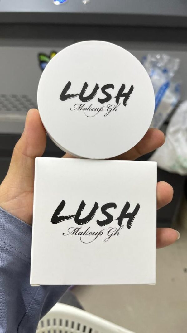 Cream Compact Foundation